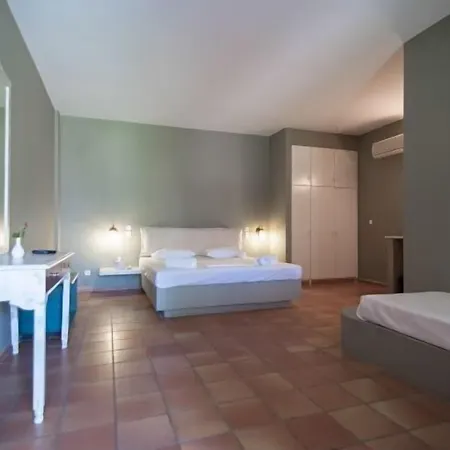 Mounda Lägenhetshotell 3*