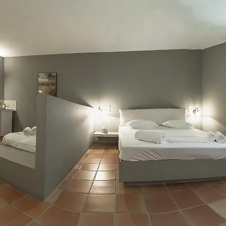 Apartahotel Mounda 3*