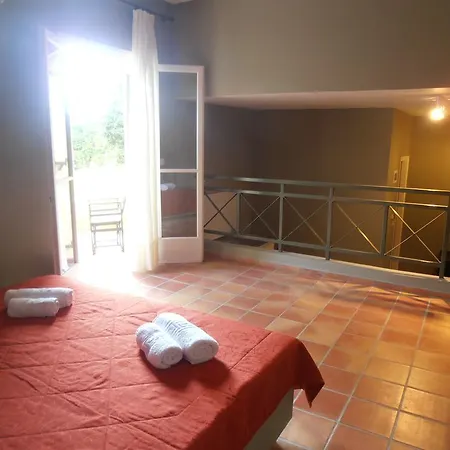 Mounda Lägenhetshotell Skala (Kefalonia)