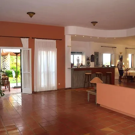 Aparthotel Mounda 3*