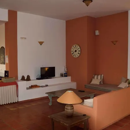Aparthotel Mounda 3*