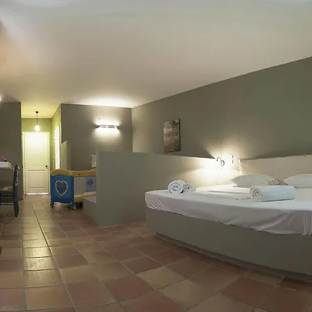 Mounda Aparthotel Skala (Kefalonia)