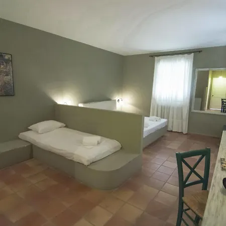 Mounda Aparthotel